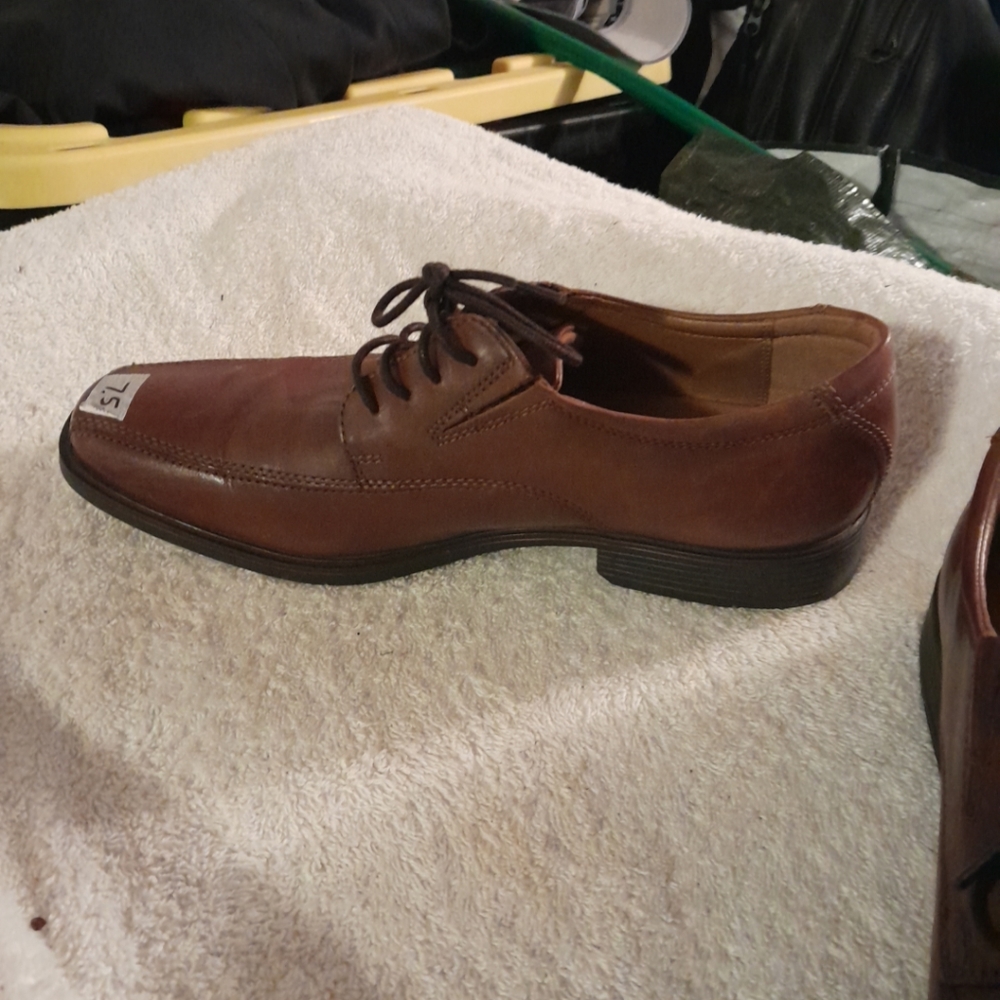 Men's Clack collection Brown dress shoe size 7 and 1/2